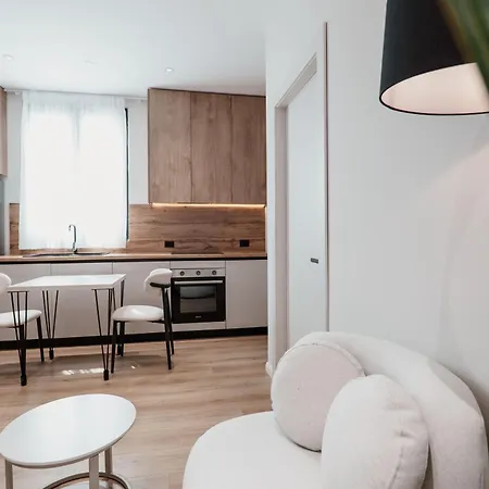 Saturn Hotel Tirana