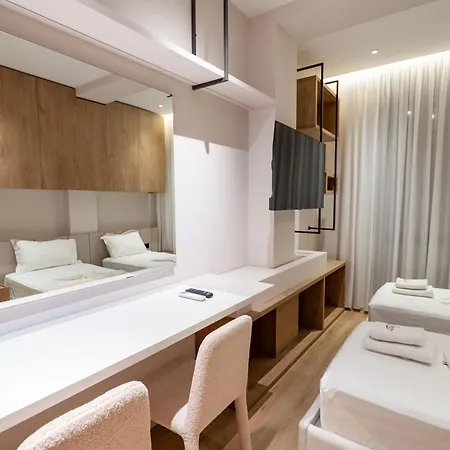 Saturn Hotel Tirana